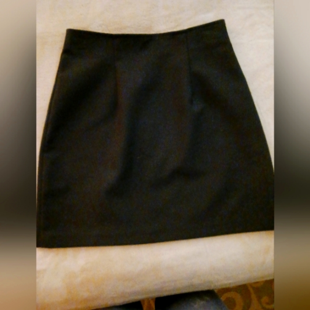 Ladies mini skirt, black